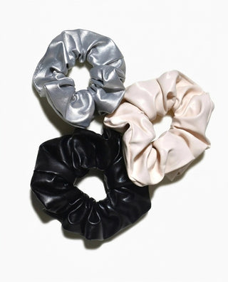 Veil Form Scrunchie Set