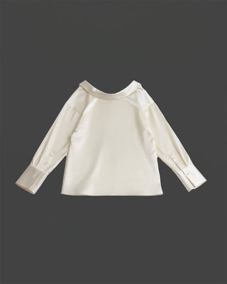 EFFORTLESS V-NECK SHIRT