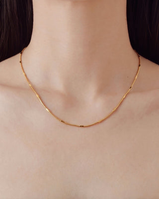 NUDE CHAIN NECKLACE