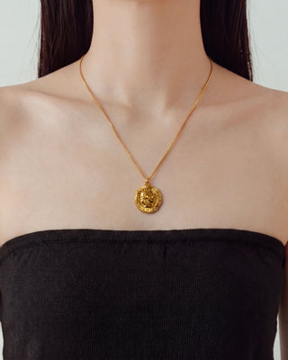 COIN PENDANT NECKLACE