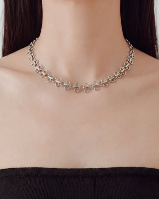 FLOWER CHAIN NECKLACE