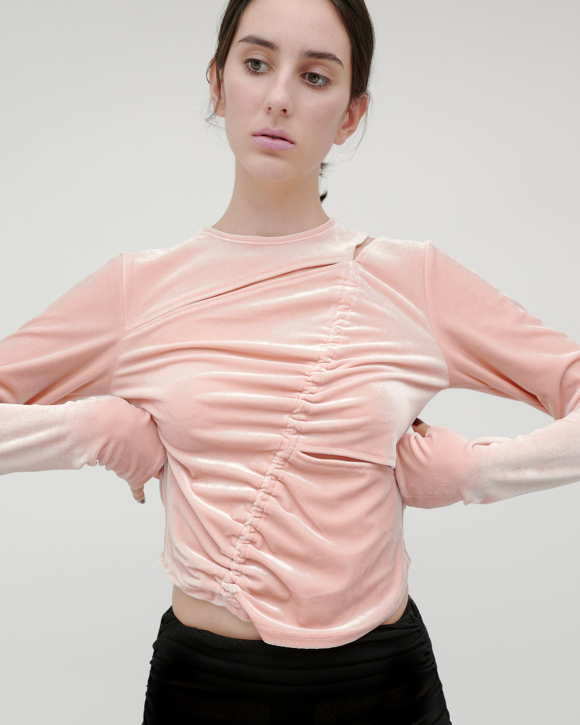 VELOR SLIT GATHER TOPS – kiehtova official online store VELOR SLIT GATHER TOPS – kiehtova official online store