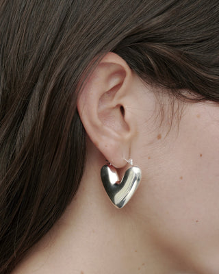 ROUND HEART HOOP PIERCE