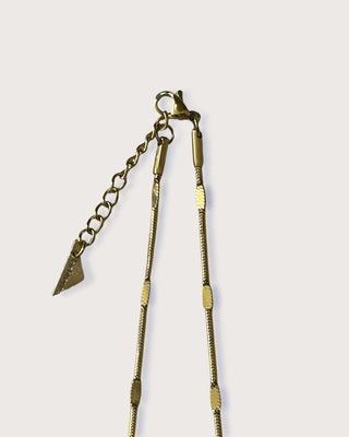 NUDE CHAIN NECKLACE