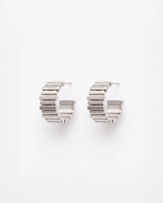 MODERN BOLD HOOP PIERCE