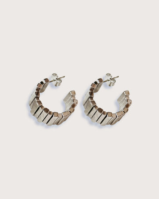 MODERN BOLD HOOP PIERCE