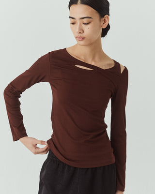 CUT OUT FIT TOPS